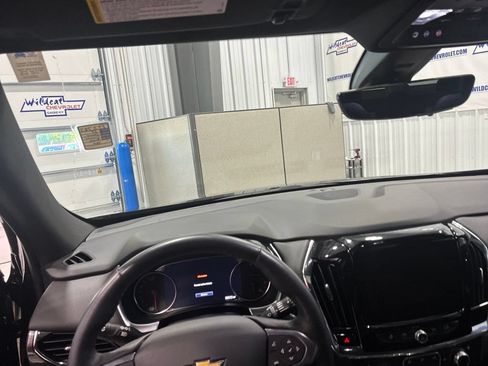 Used 2023 Chevrolet Traverse High Country w/ LPO, Floor Liner Package AWD/4WD image 2
