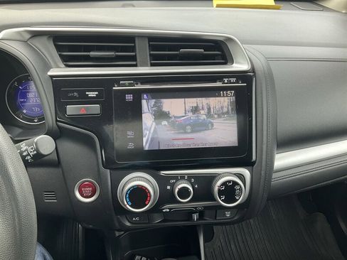 Used 2015 Honda Fit EX image 28