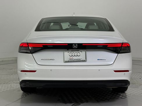 Used 2024 Honda Accord EX-L image 10