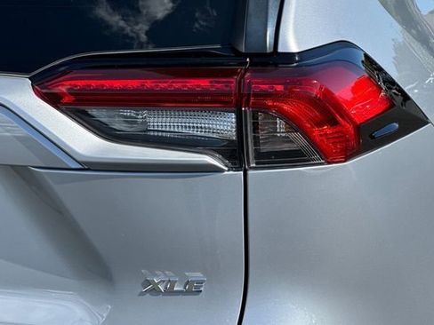 Used 2020 Toyota RAV4 XLE Premium FWD image 34