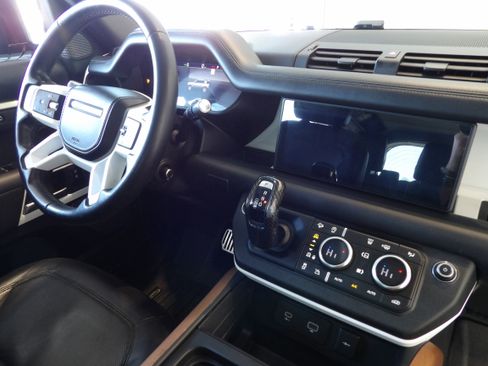Used 2020 Land Rover Defender 110 HSE image 22