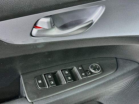 Used 2024 Kia Forte LXS FWD image 15