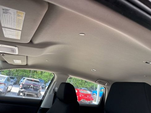 Used 2025 Honda HR-V LX image 7