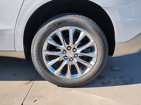 Used 2020 Buick Enclave Premium w/ Surround and Sites Package image 15