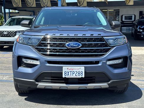 Certified 2021 Ford Explorer XLT w/ Equipment Group 202A RWD image 5