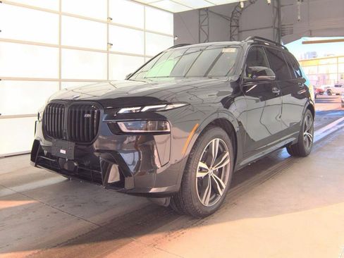 Certified 2026 BMW X7 M60i image 1