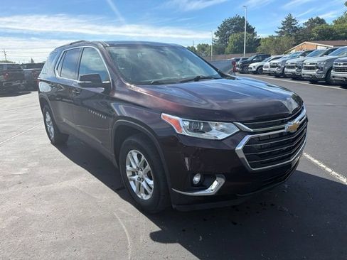 Used 2021 Chevrolet Traverse LT FWD image 4