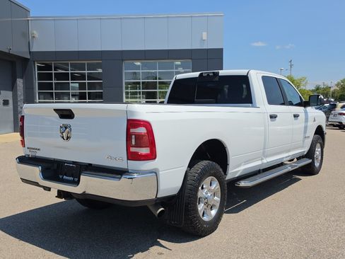 Used 2022 RAM 3500 Big Horn w/ Level C Equiment Group AWD/4WD image 8