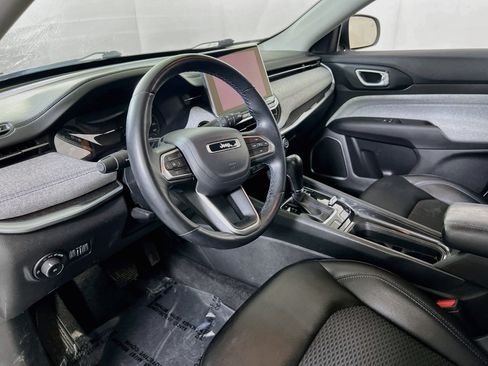 Used 2022 Jeep Compass Latitude w/ Convenience Group AWD/4WD image 9
