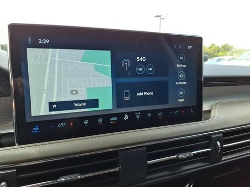 Used 2023 Lincoln Corsair AWD w/ Equipment Group 101A image 17