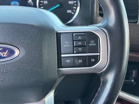 Used 2024 Ford Expedition Limited AWD/4WD image 18