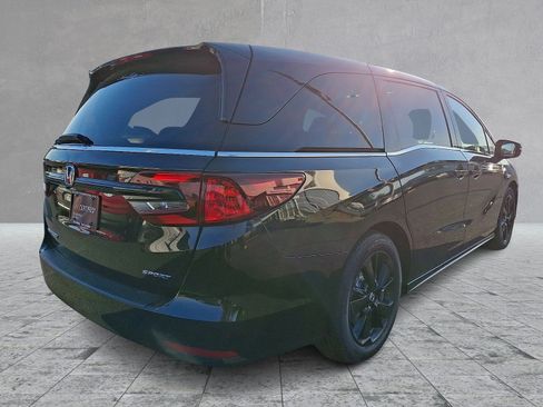 Used 2023 Honda Odyssey Sport image 5