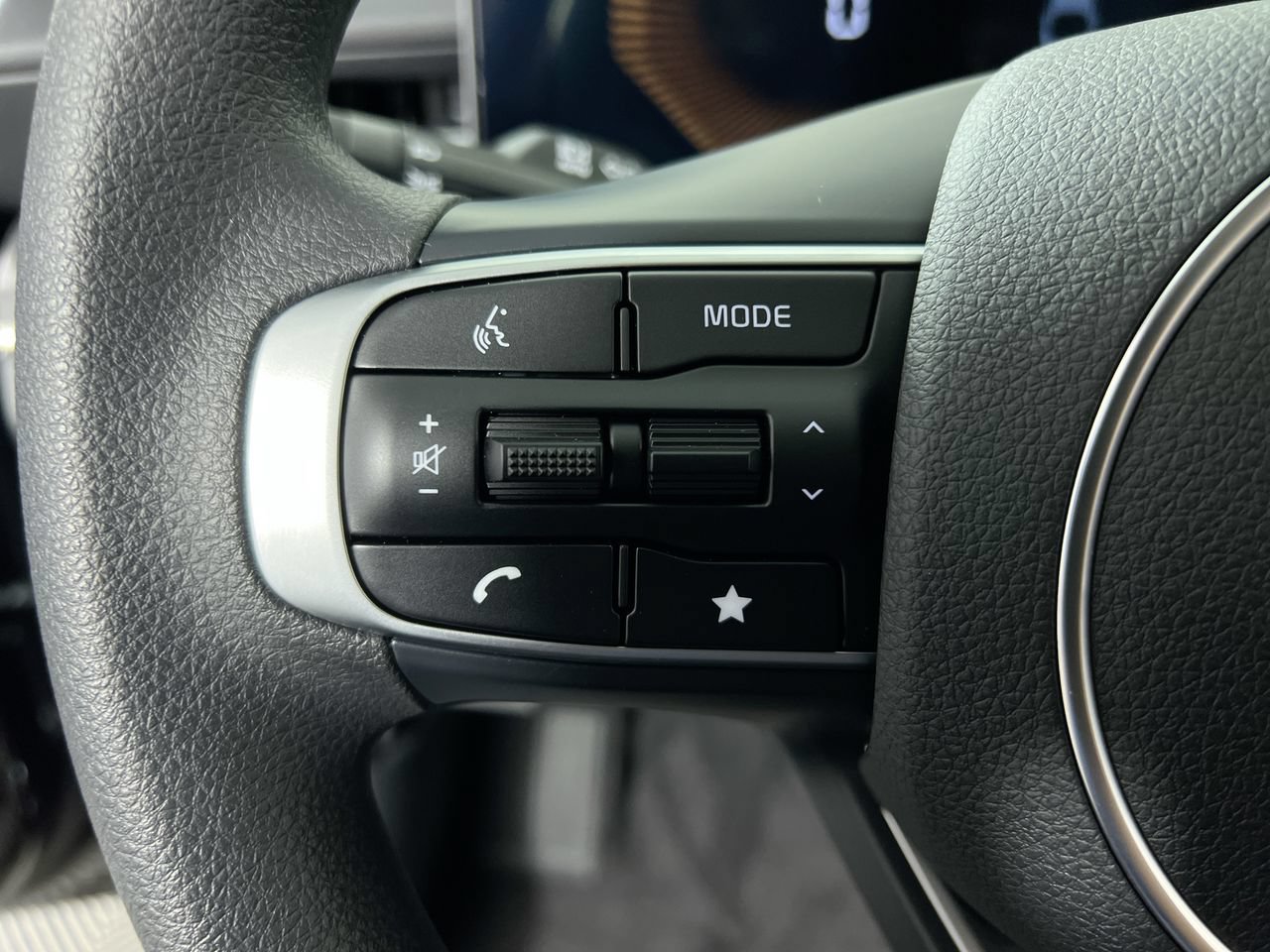 New 2026 Kia K5 LXS FWD image 16