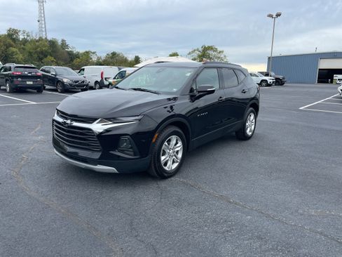 Used 2020 Chevrolet Blazer LT w/ Sound & Technology Package image 3