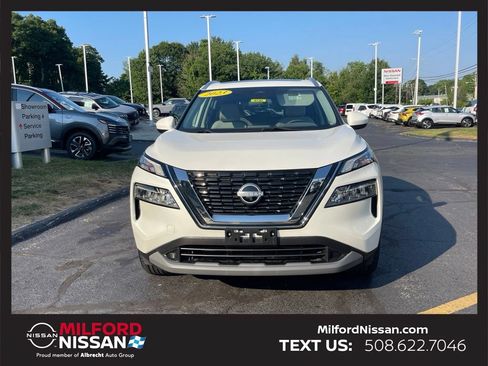 Certified 2023 Nissan Rogue SV w/ SV Premium B Package AWD/4WD image 8