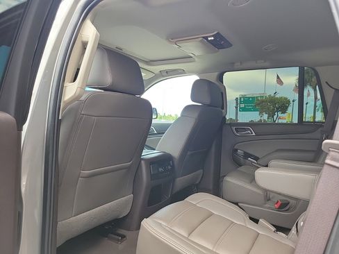 Used 2019 GMC Yukon Denali w/ Denali Ultimate Package image 17