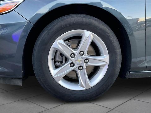 Used 2021 Chevrolet Malibu LS image 12