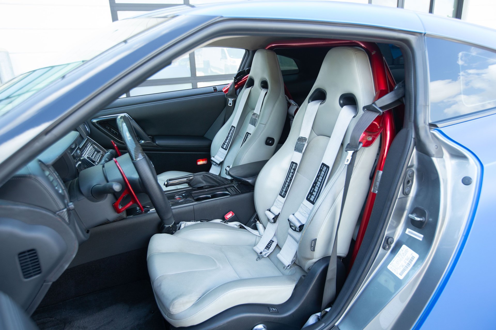 Used 2009 Nissan GT-R Premium AWD/4WD image 4