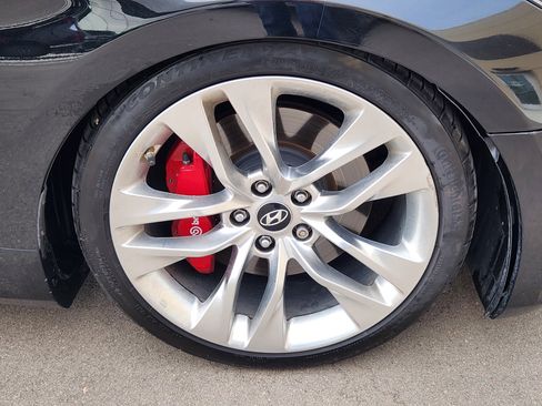 Used 2014 Hyundai Genesis 3.8 image 19