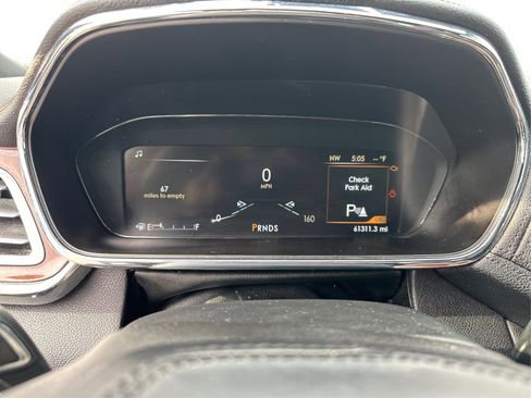 Used 2020 Lincoln Continental image 31