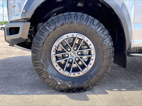 Used 2019 Ford F150 Raptor AWD/4WD image 35