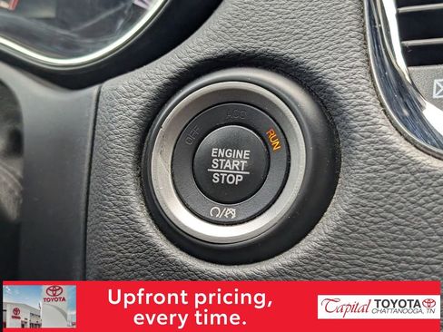 Used 2018 Dodge Durango R/T w/ Technology Group AWD/4WD image 19