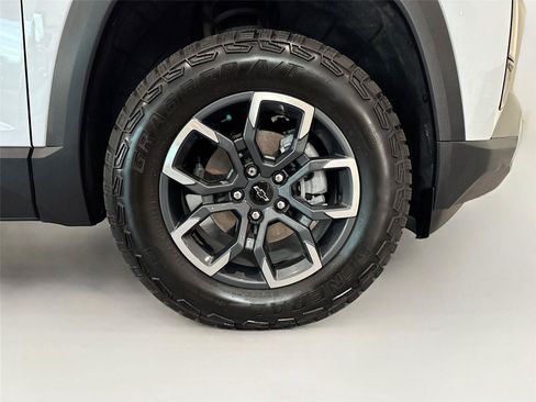 Used 2026 Chevrolet Equinox ACTIV FWD image 34