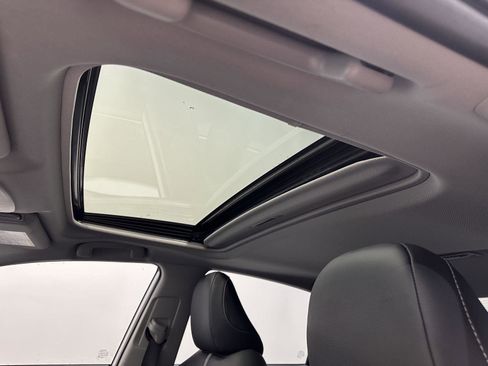 Used 2023 Toyota Camry SE image 17