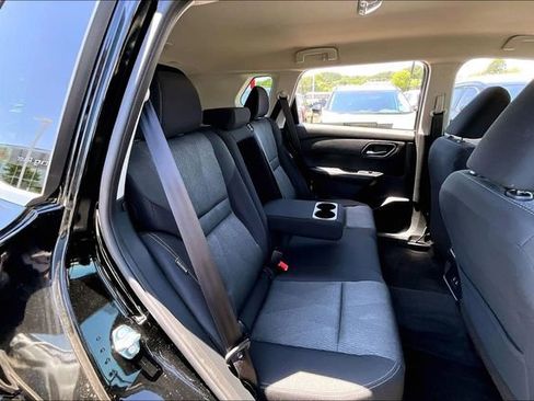 Certified 2026 Nissan Rogue SV FWD image 21