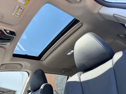 Certified 2024 Subaru Outback Limited AWD/4WD image 34
