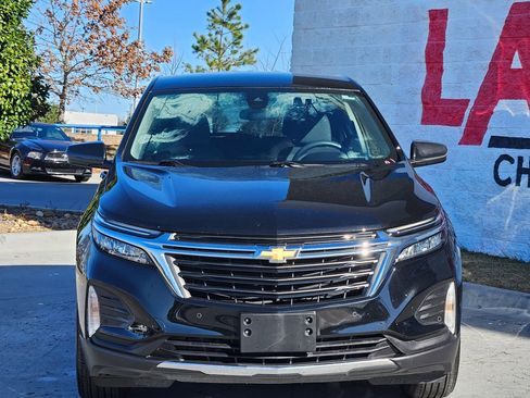 Used 2024 Chevrolet Equinox LT image 2