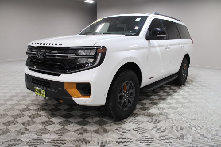 Used 2025 Ford Expedition Tremor AWD/4WD image 7