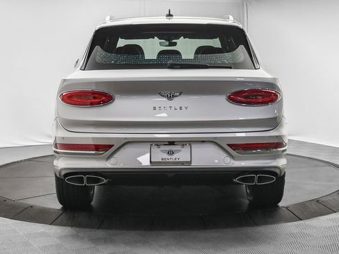 New 2025 Bentley Bentayga image 10