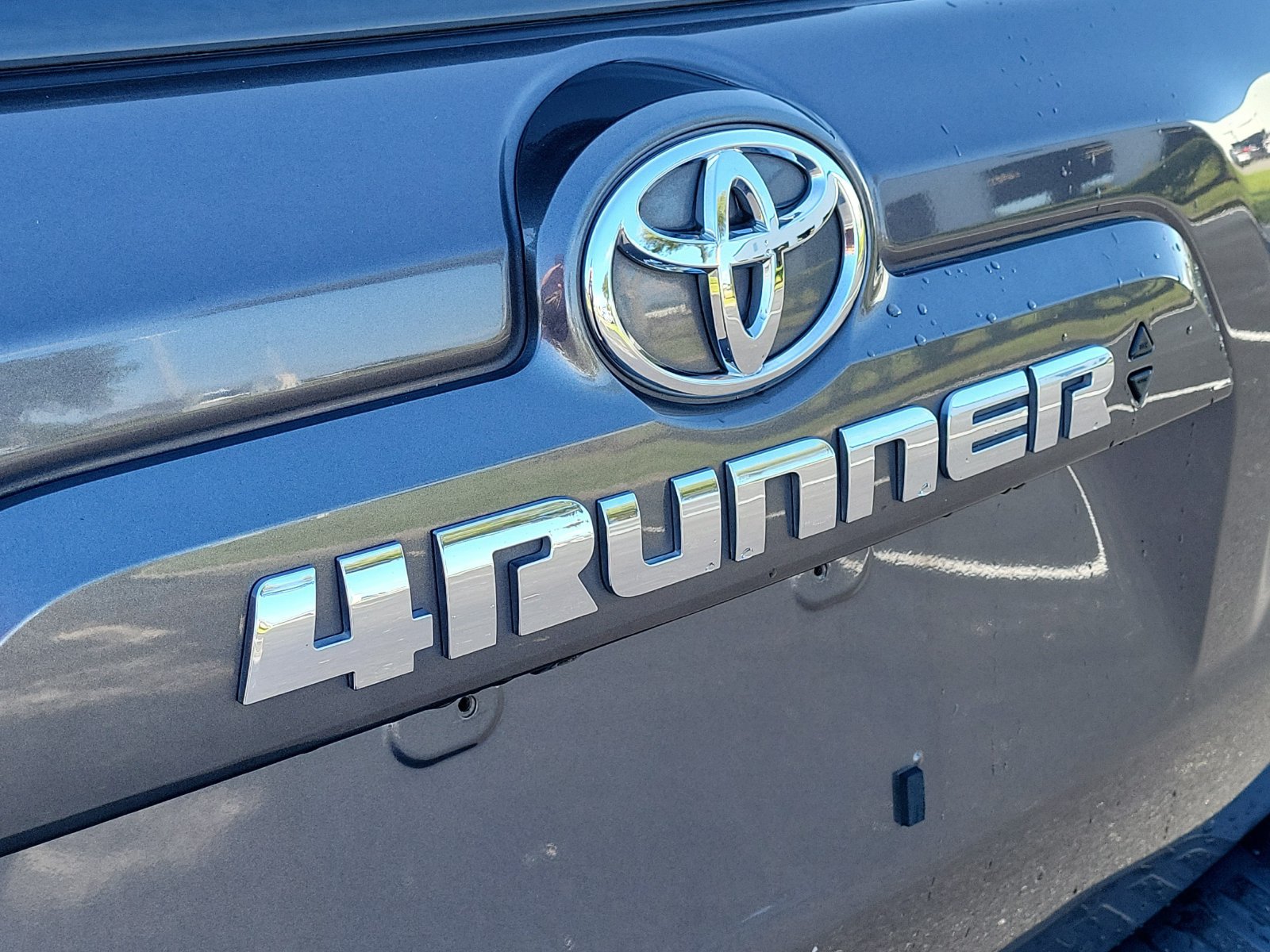 Used 2022 Toyota 4Runner SR5 RWD image 6