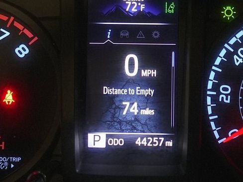 Used 2021 Toyota Tacoma SR image 15