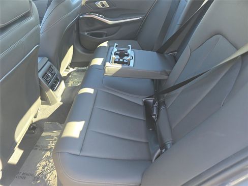 Used 2025 BMW 330i 330i image 13