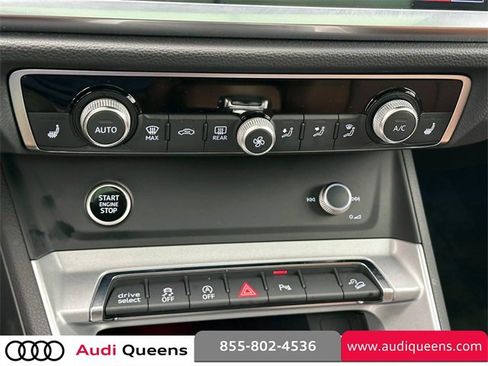 Used 2022 Audi Q3 2.0T Premium Plus w/ Premium Plus Package image 26