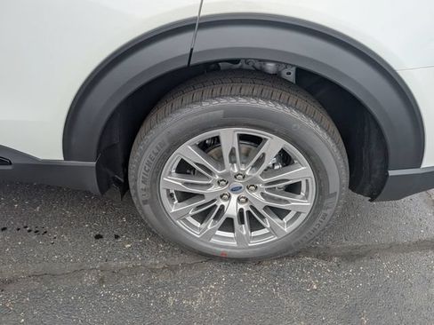 New 2026 Ford Explorer Active w/ Active Comfort Package AWD/4WD image 22