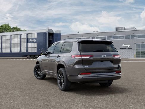 New 2026 Jeep Grand Cherokee L Limited AWD/4WD image 4