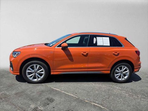 Used 2025 Audi Q3 2.0T Premium Plus w/ Premium Plus Package AWD/4WD image 6