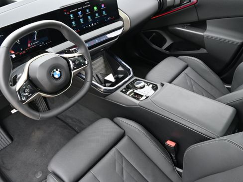 Used 2025 BMW X3 xDrive30i AWD/4WD image 14