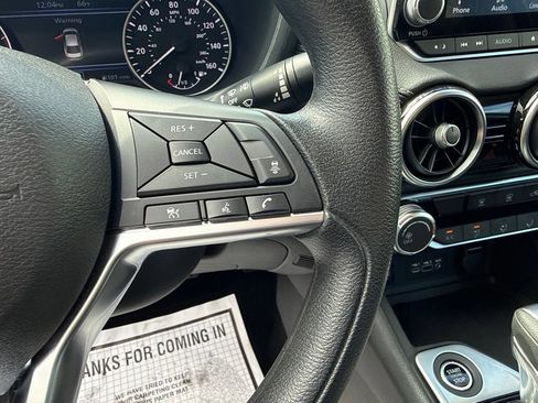 Used 2024 Nissan Sentra SV FWD image 26