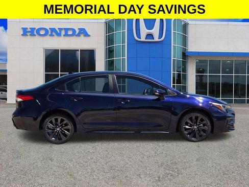 Used 2023 Toyota Corolla SE FWD image 2