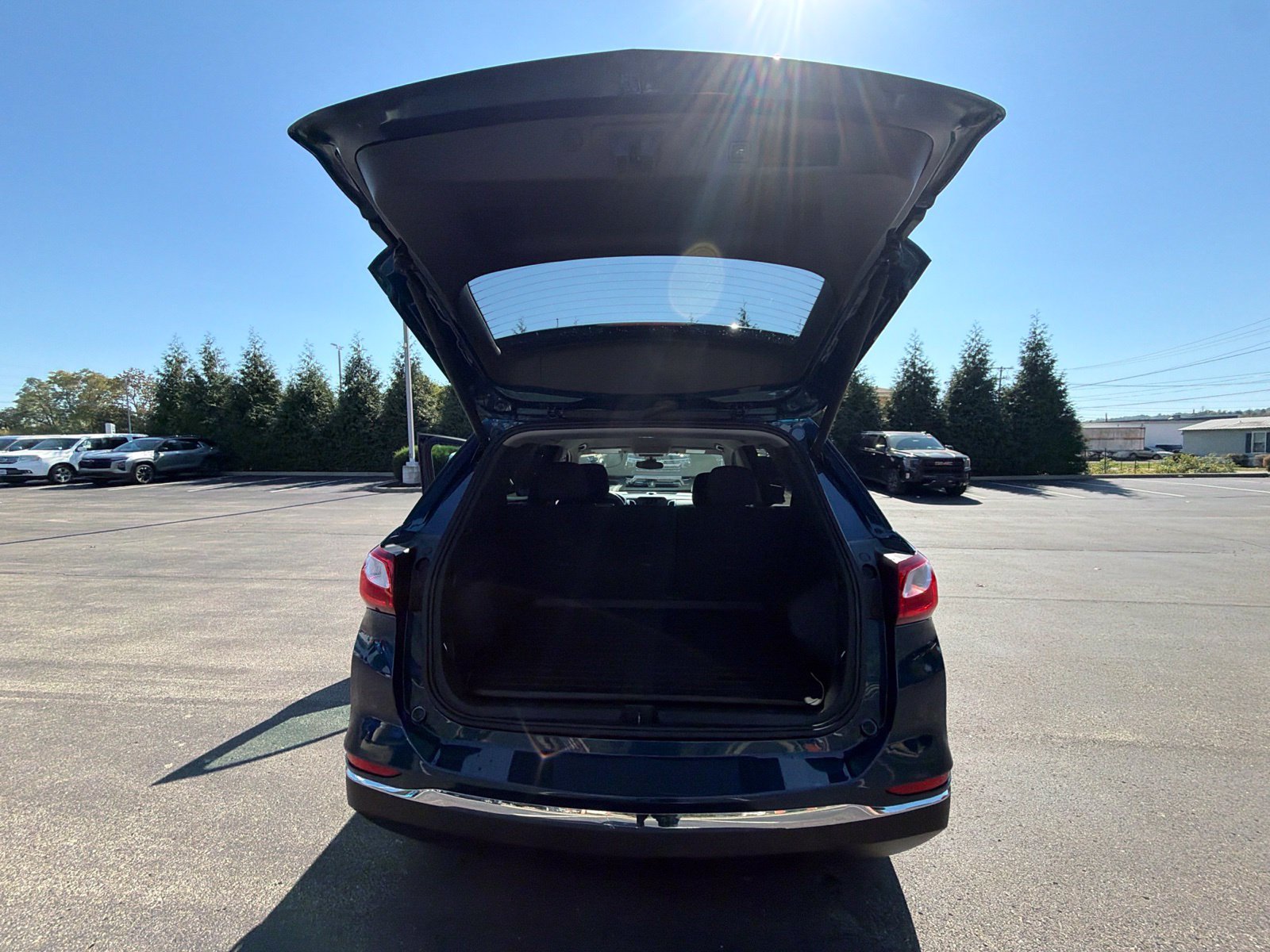 Used 2021 Chevrolet Equinox LT FWD image 25