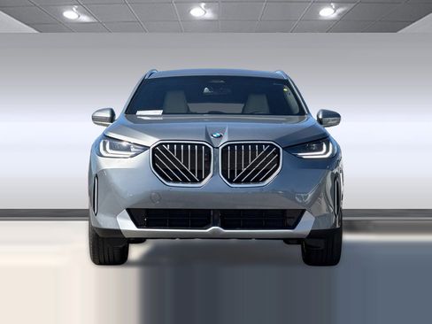 Used 2026 BMW X3 xDrive30 w/ Premium Package image 6