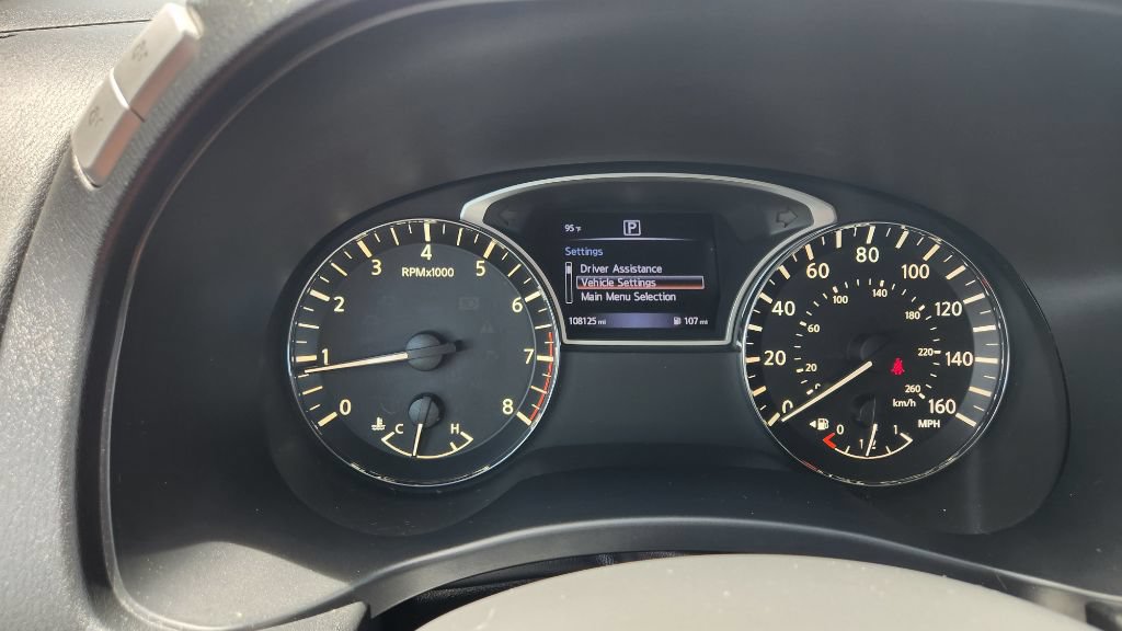 Used 2016 Nissan Pathfinder Platinum FWD image 20