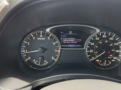 Used 2016 Nissan Pathfinder Platinum FWD image 20