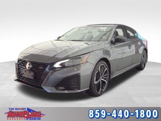 Used 2023 Nissan Altima 2.5 SR video 1