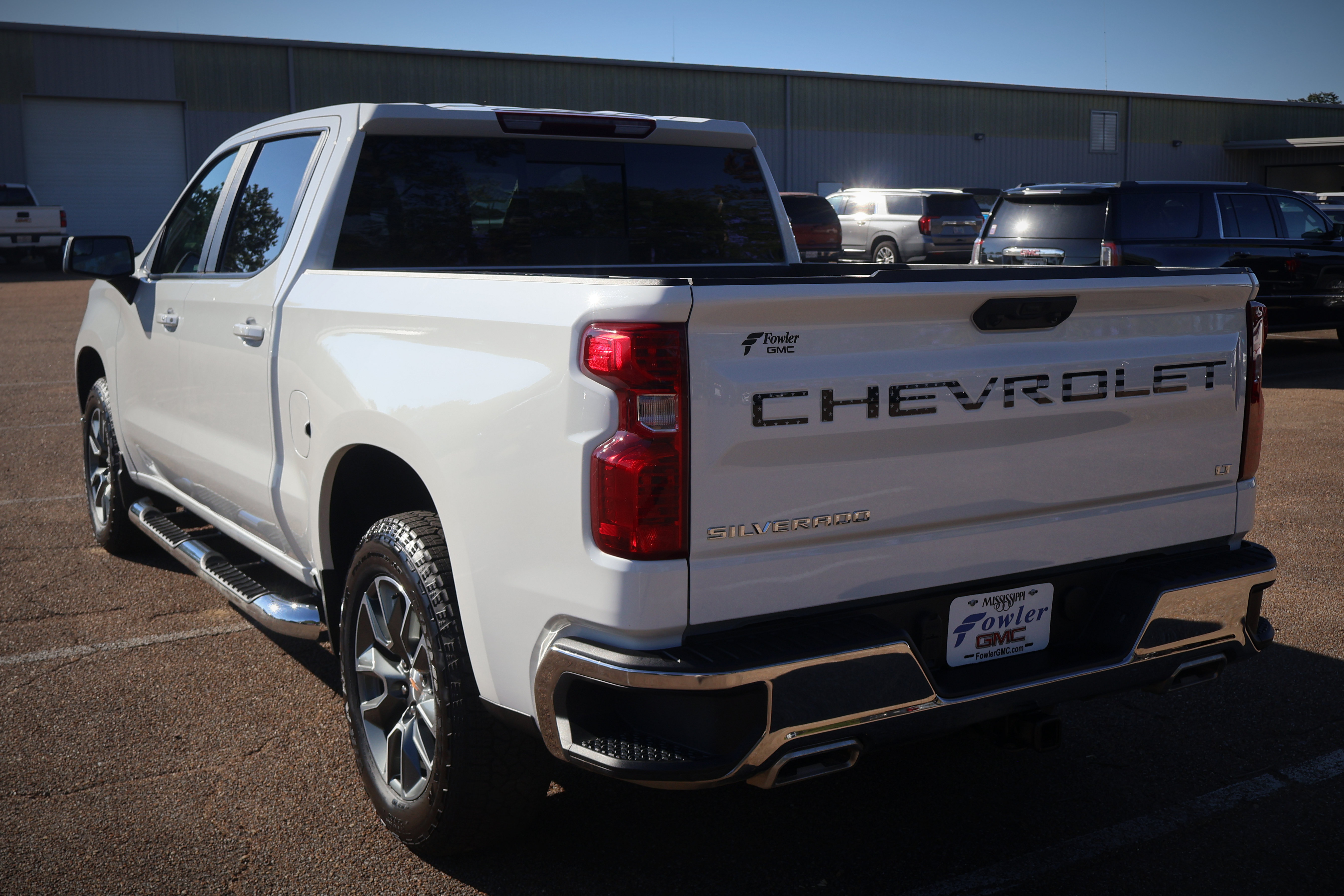 Used 2026 Chevrolet Silverado 1500 LT AWD/4WD image 6