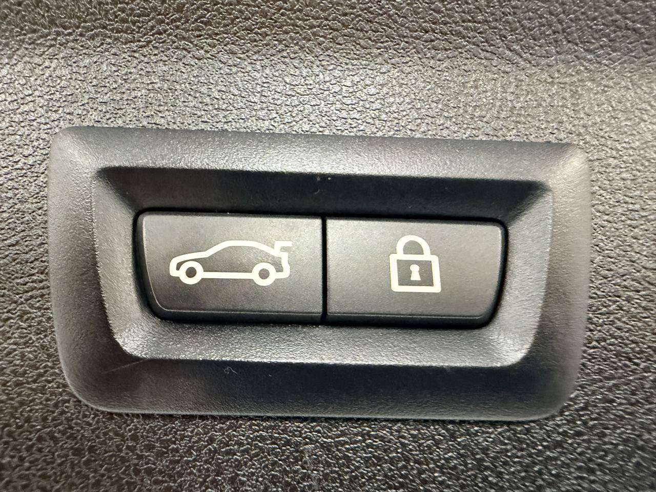 Used 2019 BMW X3 sDrive30i w/ Convenience Package RWD image 19